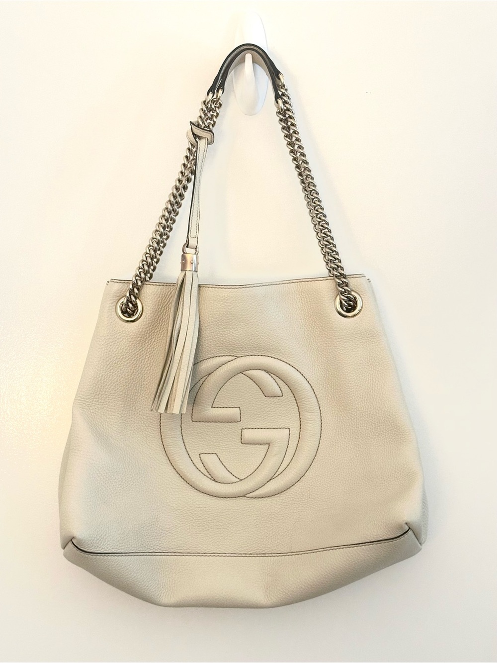 Gucci Cream Soho Pebbled Leather Hobo with Tassel and Chain Strap